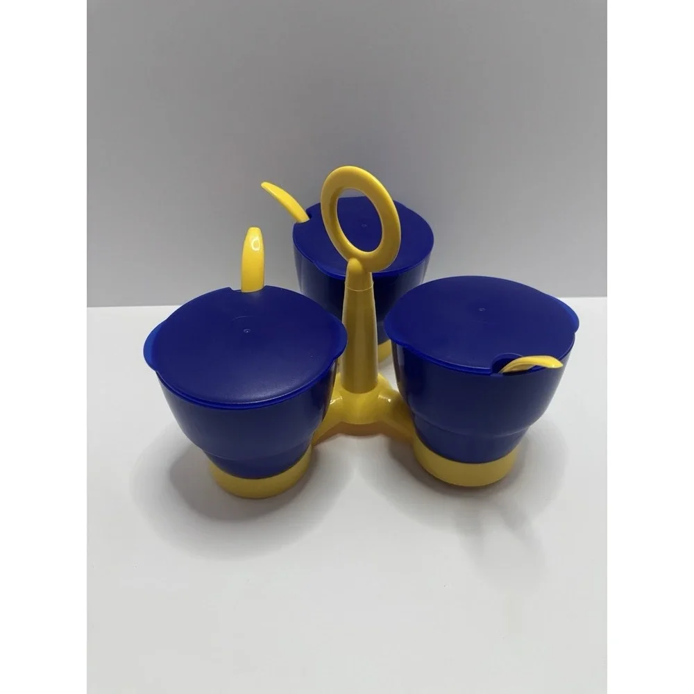 Tupperware Condiment Set  3 Blue Condiment Bowls w/yellow Spoons & Caddy‎ EUC
